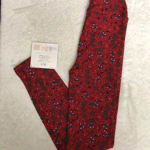 ⛔️. SOLD SOLD ⛔️ Christmas L/XL Kids leggings